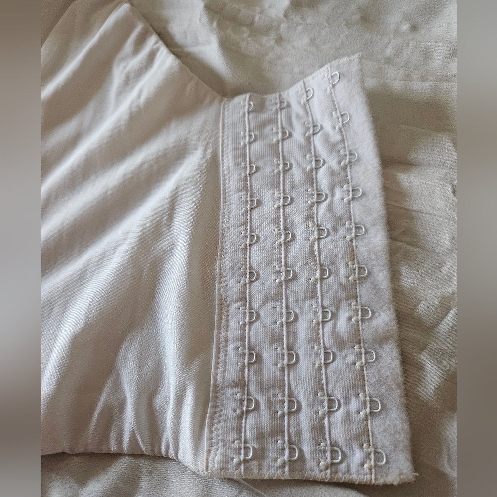 White Strapless Bustier Top BRIDAL - Picture 2 of 9